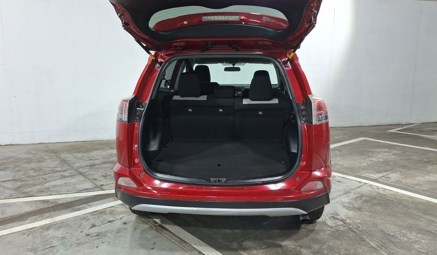 Toyota Rav4 2.5 XLE AWD AT Suv 2016