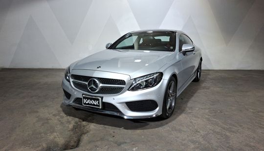 Mercedes Benz • Clase C