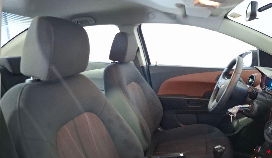 Chevrolet Sonic 1.6 MT D LT Sedan 2016