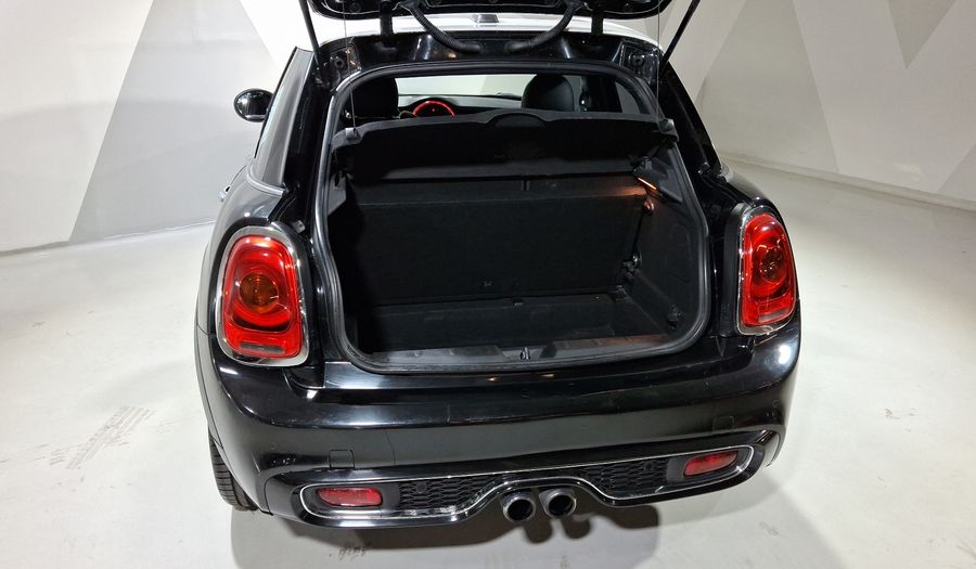 Mini Cooper S 2.0 COOPER HOT CHILI AT Hatchback 2017