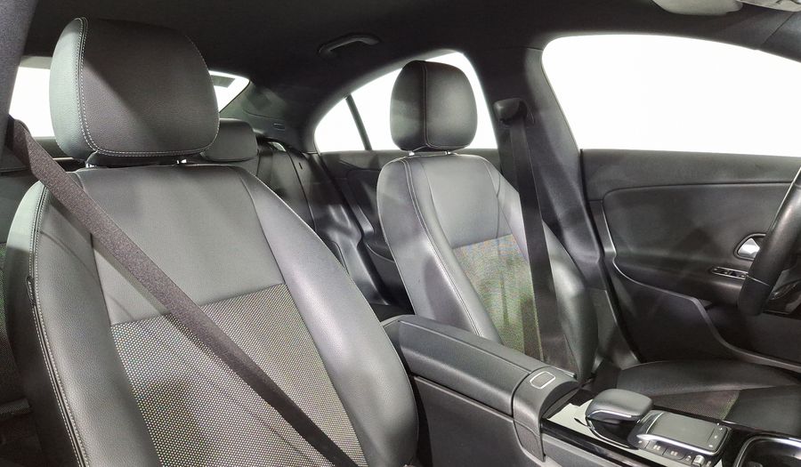 Mercedes Benz Clase Cla 1.3 CLA 200 COMFORT DCT Coupe 2020