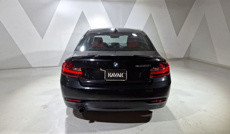 Bmw Serie 2 2.0 220IA SPORT LINE Coupe 2016