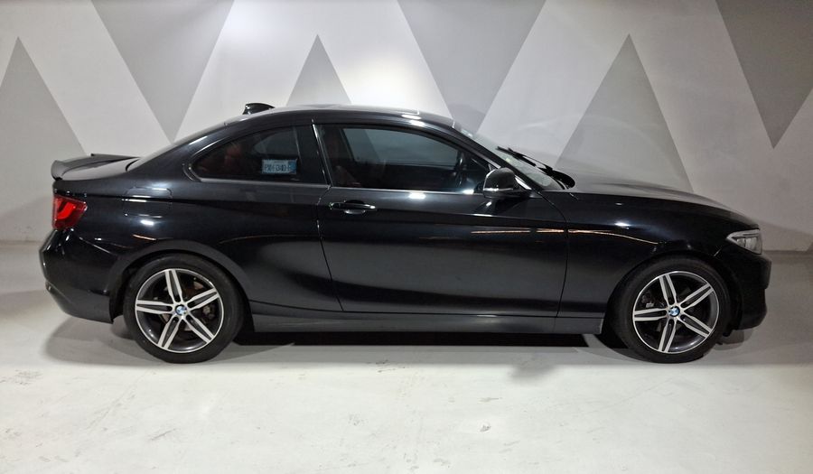 Bmw Serie 2 2.0 220IA SPORT LINE Coupe 2016