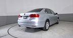 Volkswagen Jetta 2.5 STYLE ACTIVE MT Sedan 2011