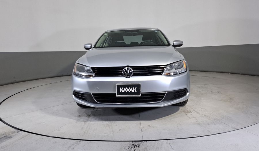 Volkswagen Jetta 2.5 STYLE ACTIVE MT Sedan 2011