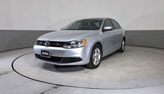 Volkswagen • Jetta