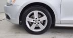 Volkswagen Jetta 2.5 STYLE ACTIVE MT Sedan 2011