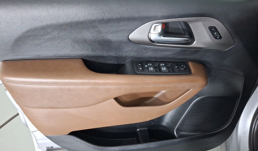 Chrysler Pacifica 3.6 LIMITED PLATINUM AUTO Minivan 2020