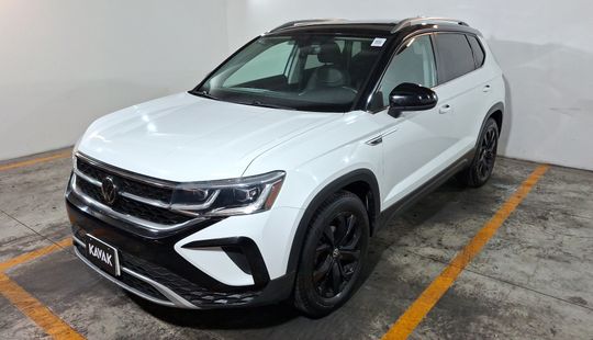 Volkswagen • Taos