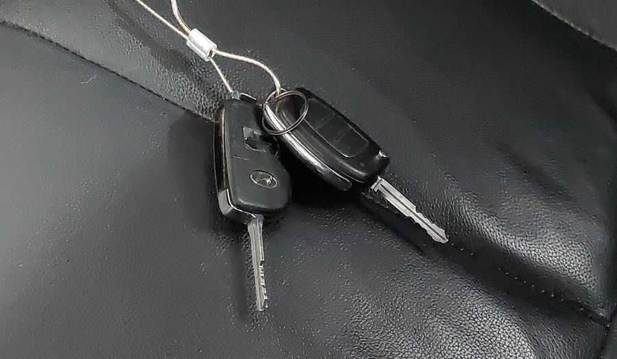Hyundai Hb20 1.6 COMFORT STYLE AUTO Hatchback 2013