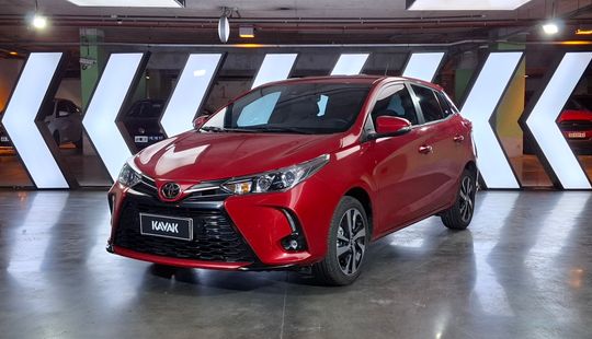 Toyota • Yaris