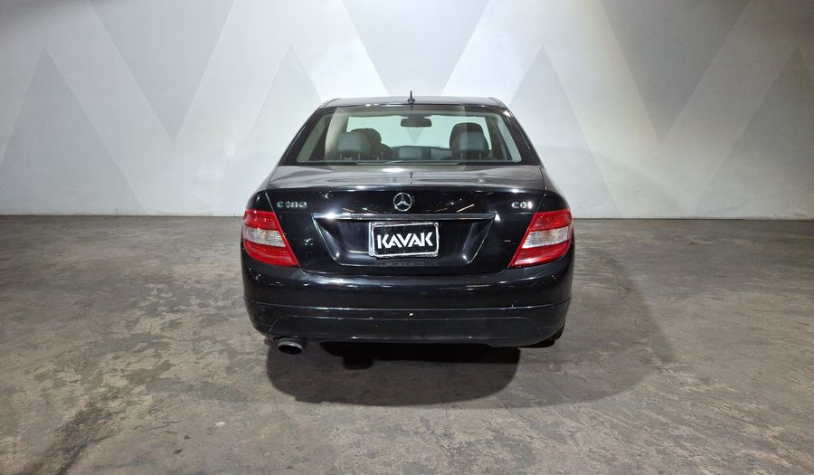 Mercedes Benz Clase C 1.8 180 CGI AT Sedan 2011