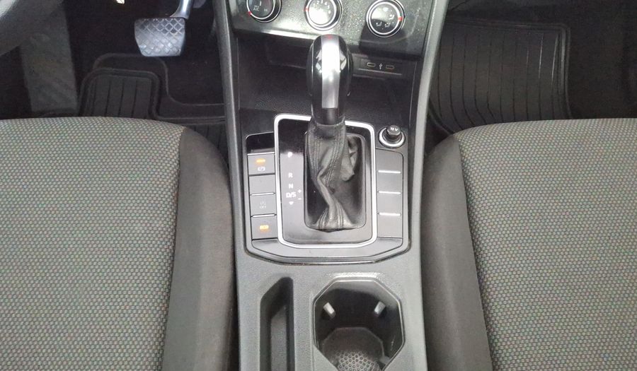 Volkswagen Jetta 1.4 TRENDLINE AUTO Sedan 2020