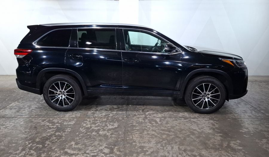 Toyota Highlander 3.5 LIMITED PANORAMA ROOF AT Suv 2017