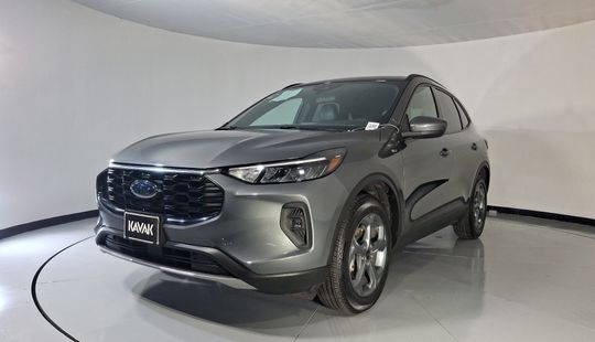 Ford • Escape