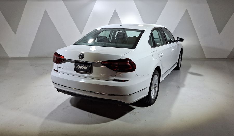 Volkswagen Passat 2.5 HIGHLINE AUTO Sedan 2018
