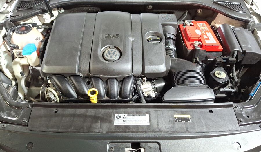 Volkswagen Passat 2.5 HIGHLINE AUTO Sedan 2018