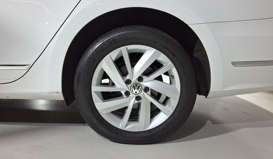 Volkswagen Passat 2.5 HIGHLINE AUTO Sedan 2018