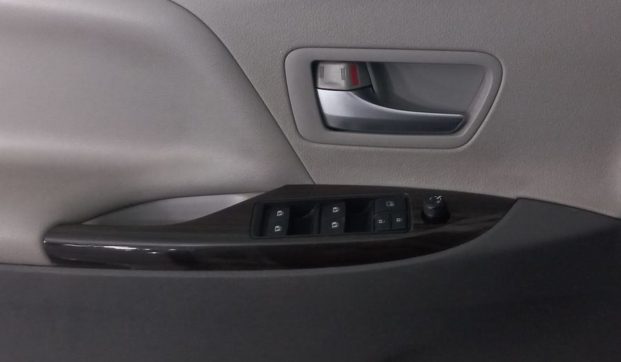 Toyota Sienna 3.5 XLE PIEL AUTO Minivan 2020