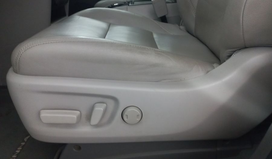 Toyota Sienna 3.5 XLE PIEL AUTO Minivan 2020