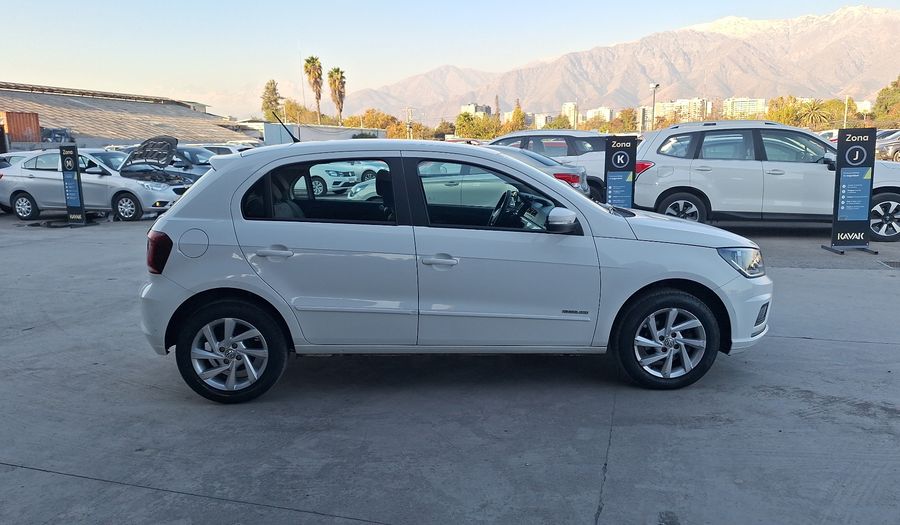 Volkswagen Gol 1.6 AUTO HIGHLINE Hatchback 2021