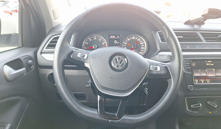 Volkswagen Gol 1.6 AUTO HIGHLINE Hatchback 2021