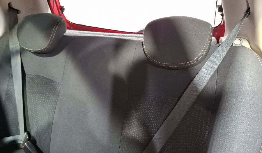 Nissan March 1.6 ADVANCE MT Hatchback 2016