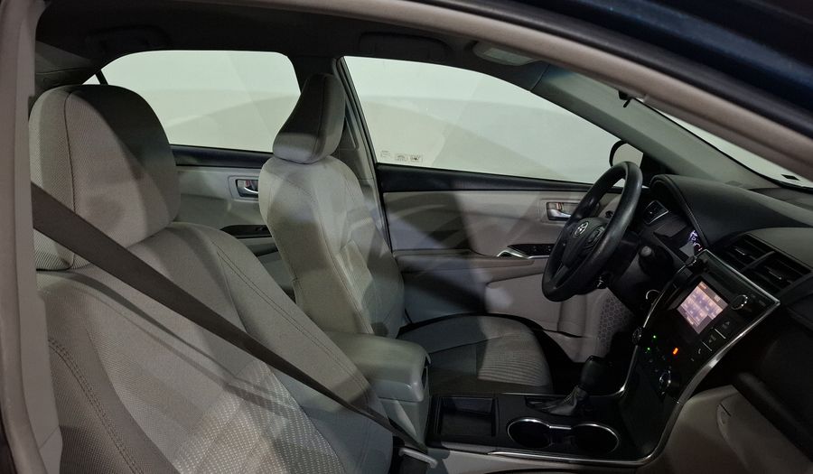 Toyota Camry 2.5 LE 6AT Sedan 2016