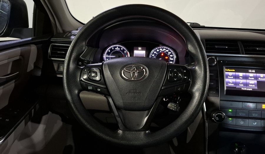 Toyota Camry 2.5 LE 6AT Sedan 2016