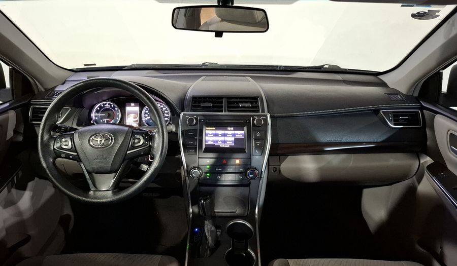 Toyota Camry 2.5 LE 6AT Sedan 2016