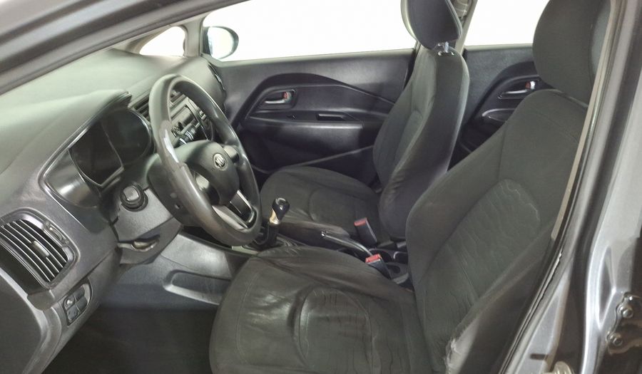 Kia Rio 4 1.2 EX Sedan 2013