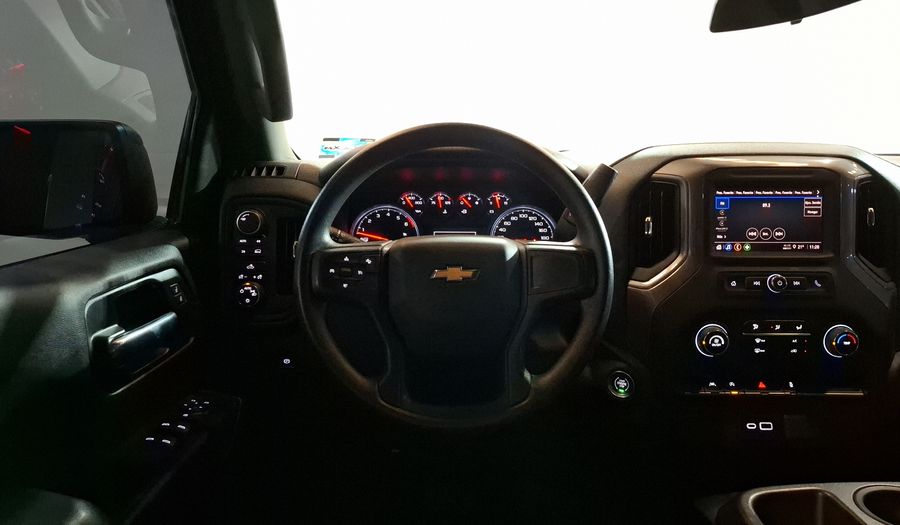 Chevrolet Silverado 1500 5.3 SILVERADO CUSTOM K AUTO 4WD Pickup 2023