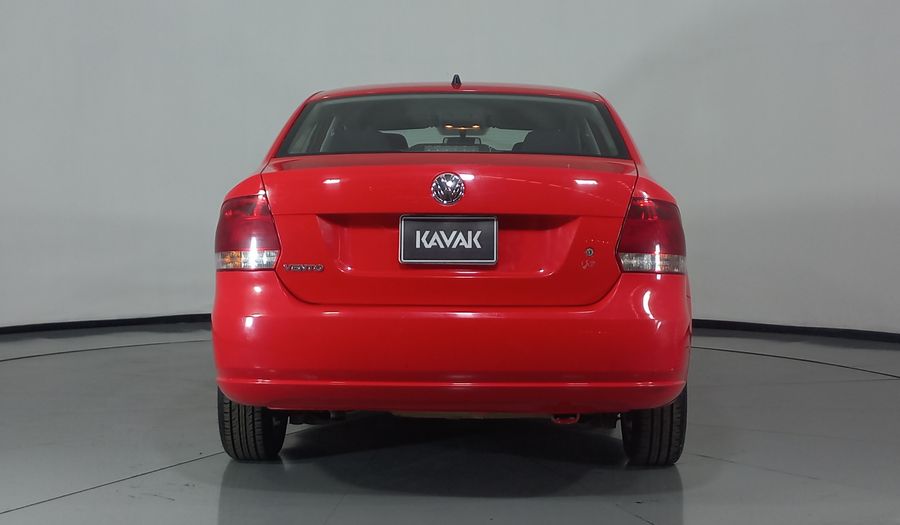 Volkswagen Vento 1.6 ACTIVE TIPTRONIC Sedan 2014