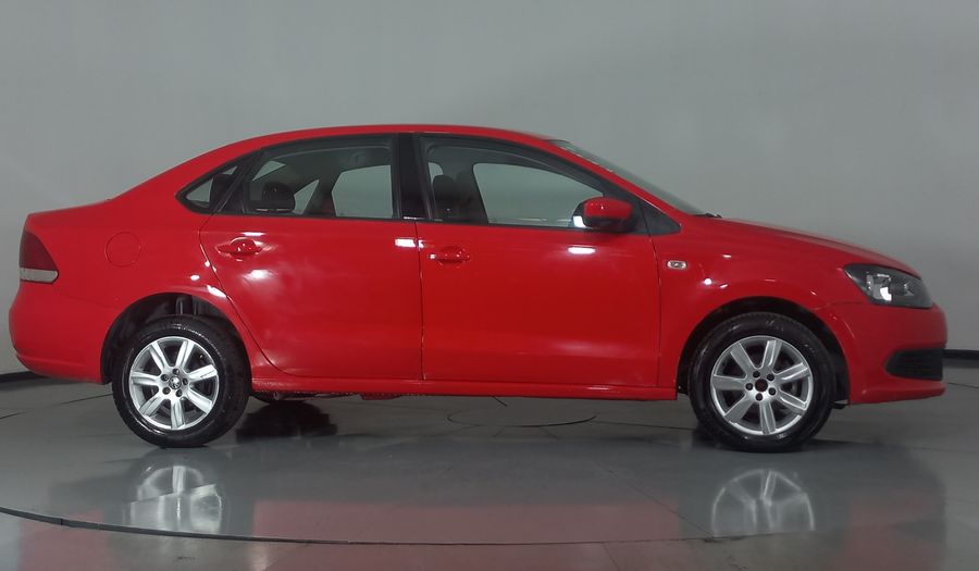Volkswagen Vento 1.6 ACTIVE TIPTRONIC Sedan 2014