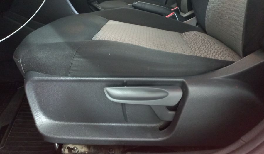 Volkswagen Vento 1.6 ACTIVE TIPTRONIC Sedan 2014