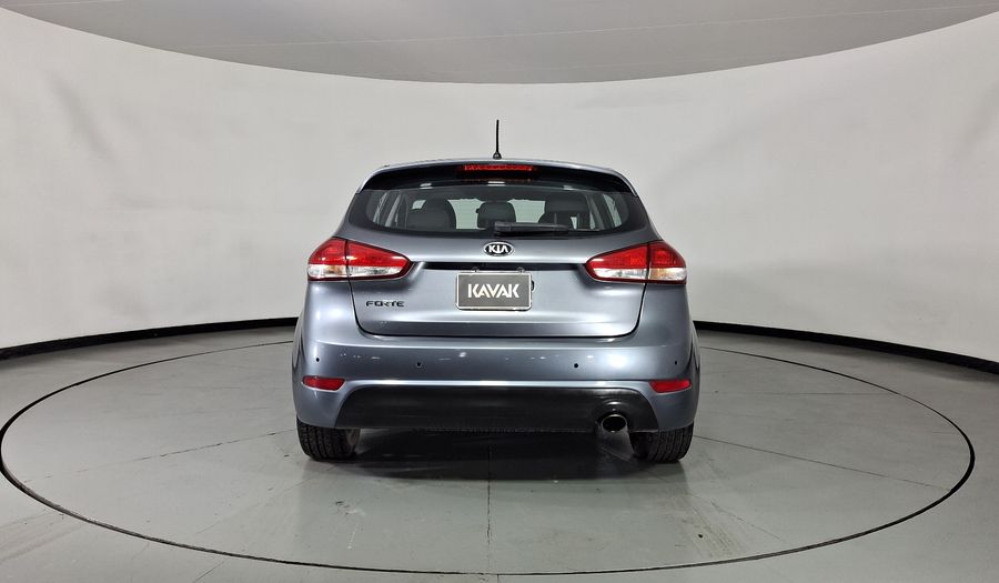 Kia Forte 2.0 EX Hatchback 2018
