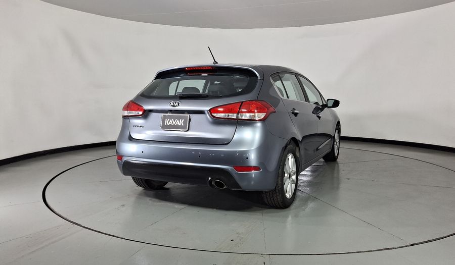 Kia Forte 2.0 EX Hatchback 2018