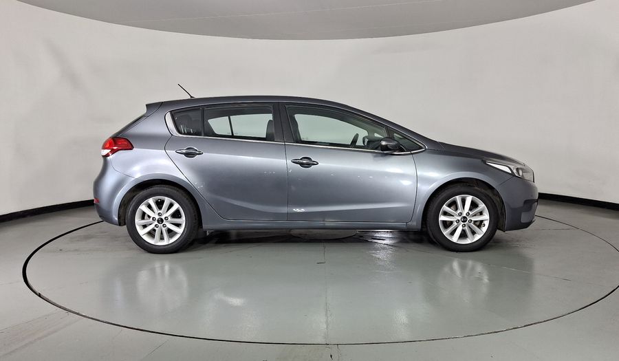 Kia Forte 2.0 EX Hatchback 2018