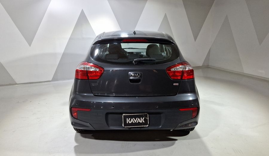 Kia Rio 1.6 EX MT Hatchback 2017