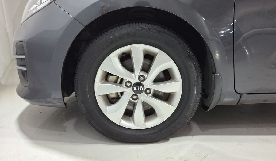 Kia Rio 1.6 EX MT Hatchback 2017