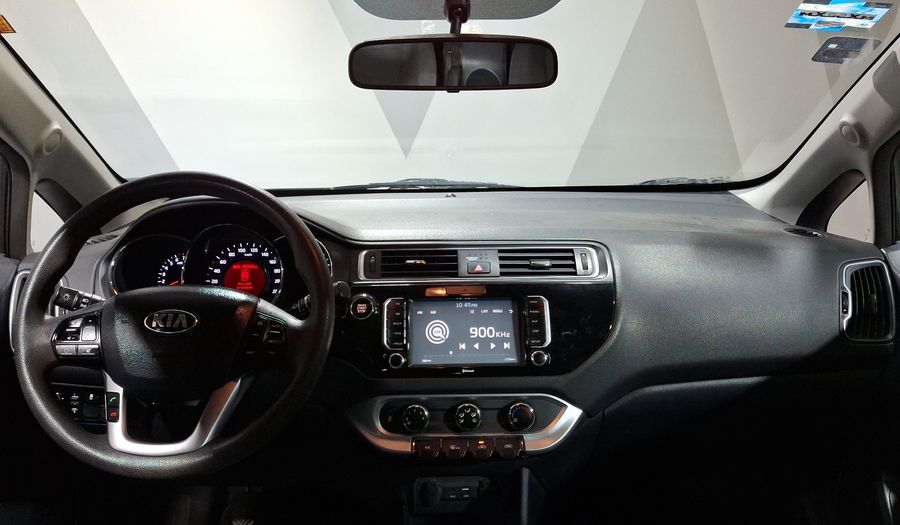 Kia Rio 1.6 EX MT Hatchback 2017