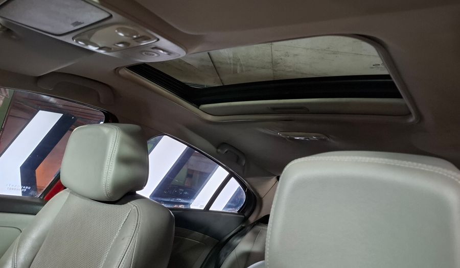 Renault Fluence 2.0 PRIVILEGE Sedan 2012