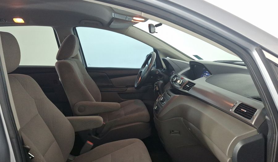 Honda Odyssey 3.5 LX Minivan 2016