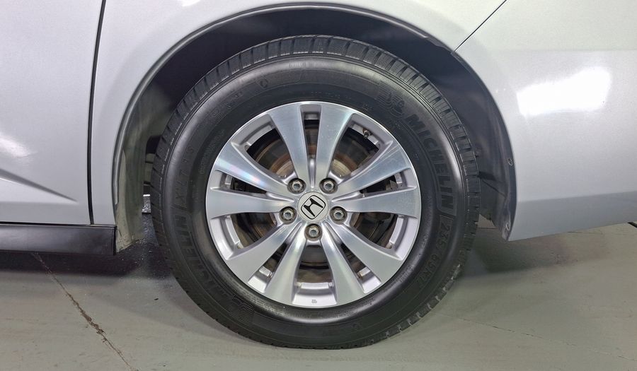 Honda Odyssey 3.5 LX Minivan 2016