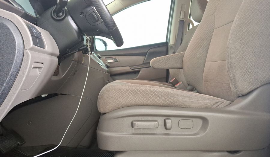 Honda Odyssey 3.5 LX Minivan 2016
