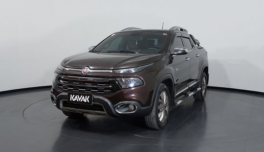 Fiat • Toro