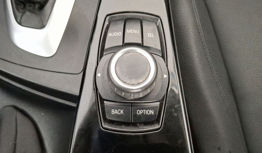 Bmw Serie 3 2.0 320IA SPORT LINE Sedan 2014