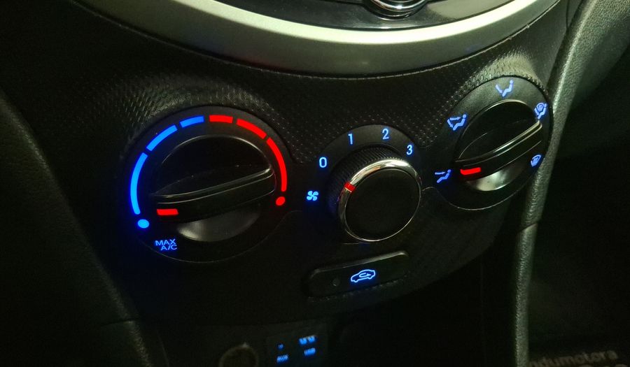 Hyundai Accent 1.6 RB GLS FULL Hatchback 2015