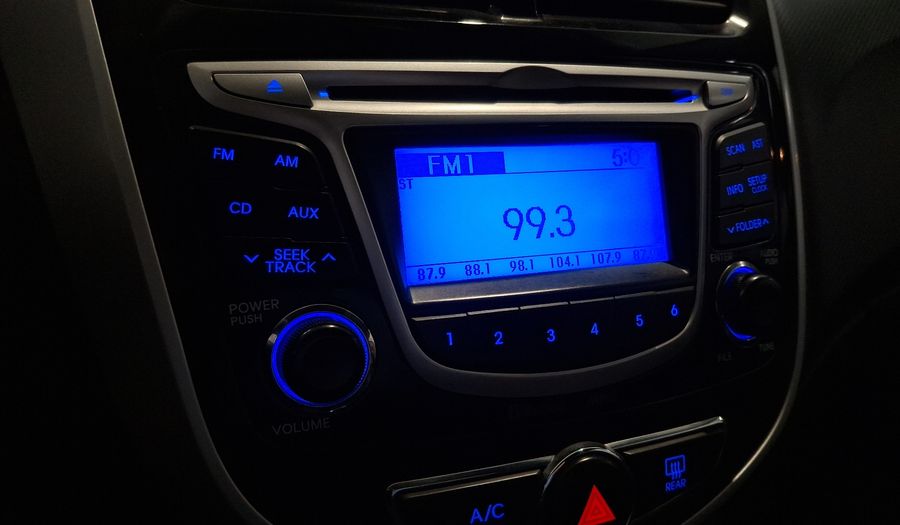 Hyundai Accent 1.6 RB GLS FULL Hatchback 2015