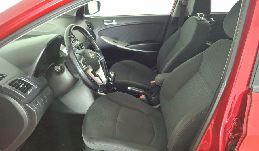 Hyundai Accent 1.6 RB GLS FULL Hatchback 2015